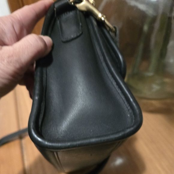 Coach euc vintage court bag - Picture 5 of 11